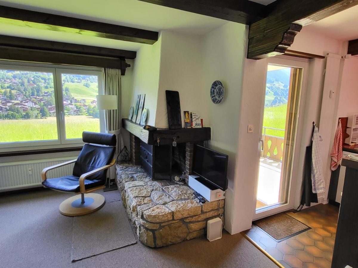Appartement In Hus Signal Met Prachtig Uitzicht Op De Bergen Klosters Exterior photo